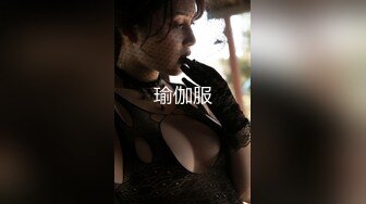 【新片速遞】&nbsp;&nbsp;高颜值清纯00后姐妹花,其中一个有点像迪丽热巴,和男闺蜜一起啪啪,男的真性福啊 [1.1G/MP4/02:20:58]